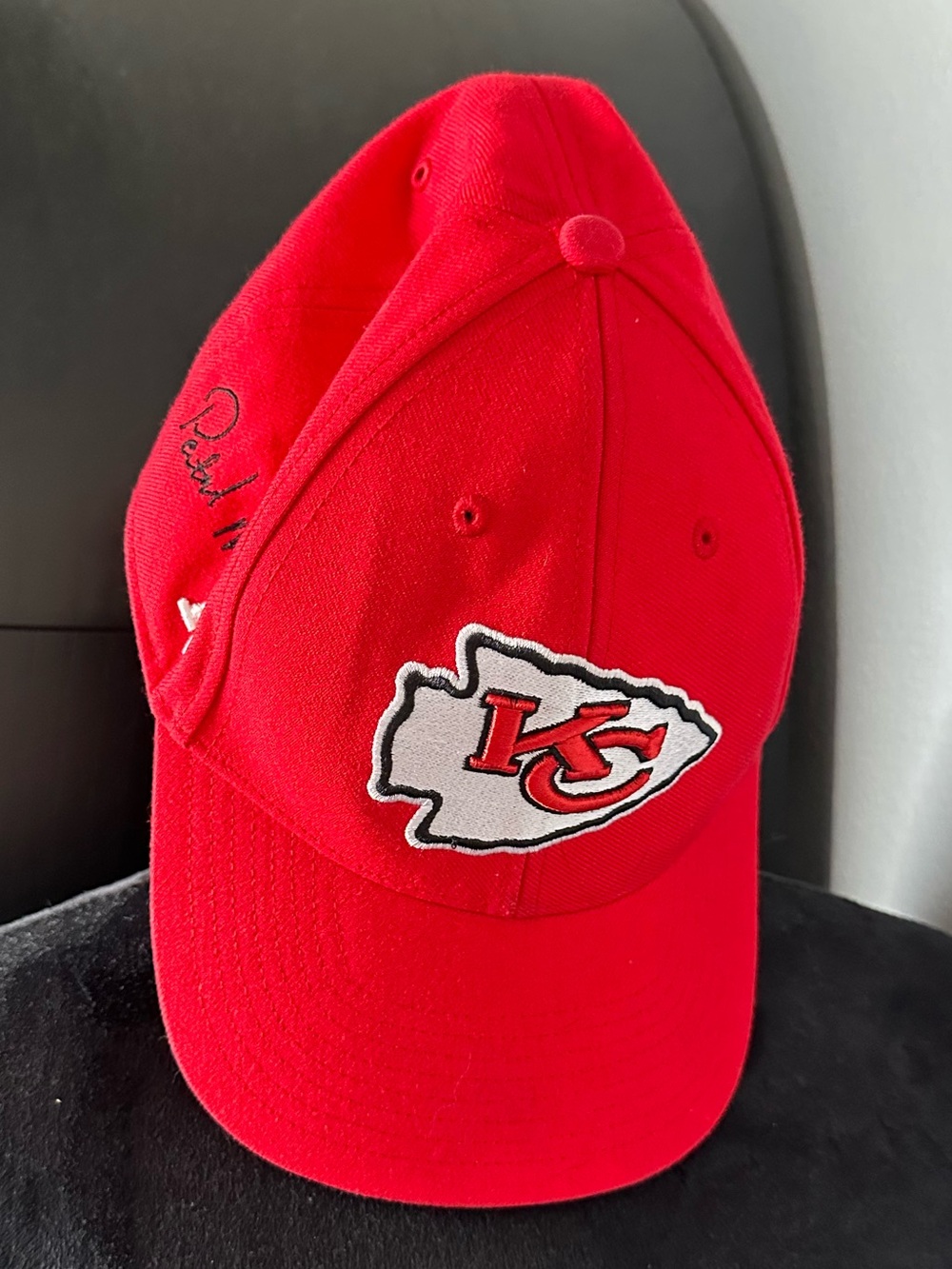 Kansas City Chiefs Patrick Mahomes #15 Signature Red Embroidered NFL Hat Cap